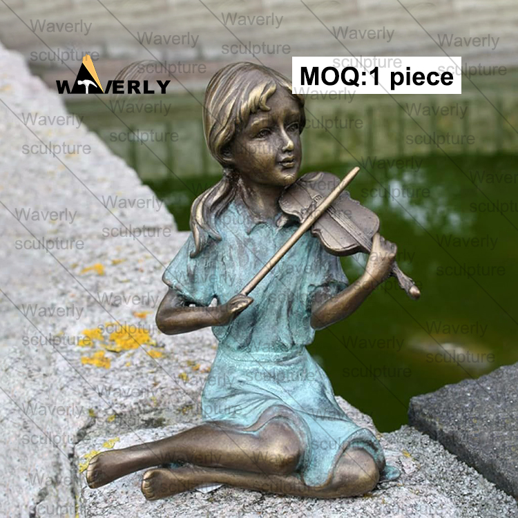 The girl playing the violin by the river statue -Mbk-31306