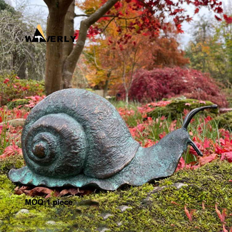 Art Lifelike Bronze Snails Statue  BRZ-32108