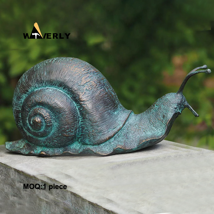 Art Lifelike Bronze Snails Statue  BRZ-32108