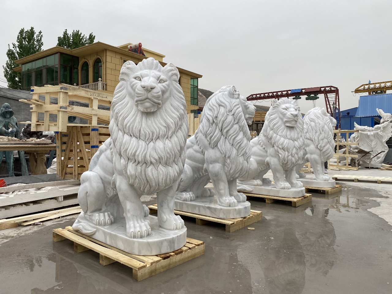 Diverse Uses of Marble Sculptures